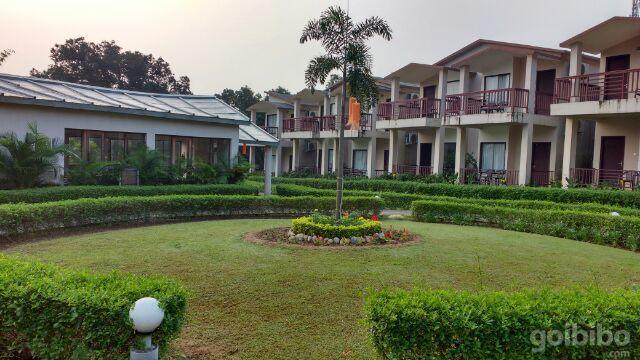 Corbett Rattan Hotel Garjia Exterior foto